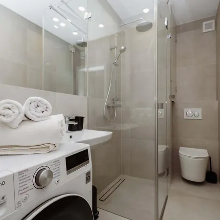 Apartment Old Town Velvet Retreat - Style And Comfort Bratislava