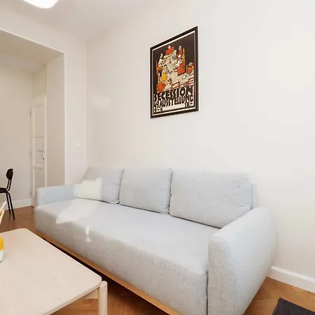 Old Town Velvet Retreat - Style And Comfort Bratislava